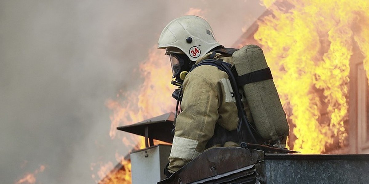 Огненная ночь на Кубани: как атака дронов повредила суда и причалы в поселке Волна Огненная ночь на Кубани: как атака дронов повредила суда и причалы в поселке Волна