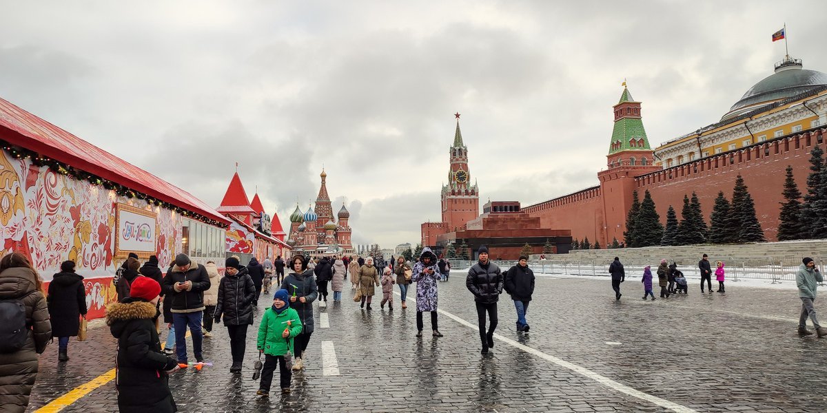 Что ждет Москву в новогоднюю ночь и после нее: снег, морозец и долгожданное потепление Что ждет Москву в новогоднюю ночь и после нее: снег, морозец и долгожданное потепление